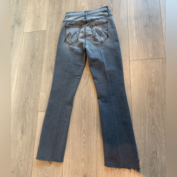 NWT MOTHER The Insider Crop Step Fray Jean in Dancing in The Moonlight Size 25 - Picture 11 of 11